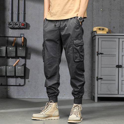 Herren Cargo-Jogginghose im Utility‑Stil mit Tunnelzugbund, Mehrfachtaschen und Reißverschluss‑Knöchel Echo Archiv