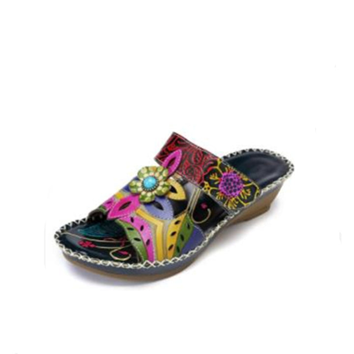 Damen Keil‑Pantolette mit Blumendekor und handgefertigten Lederapplikationen Echo Archiv