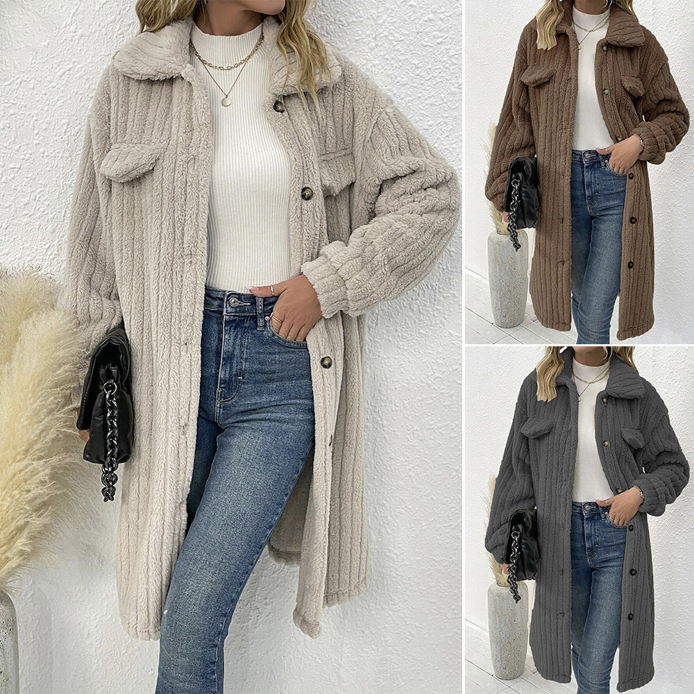 Damen nan langer Teddy-Mantel mit Schalkragen und aufgesetzten Brusttaschen Echo Archiv