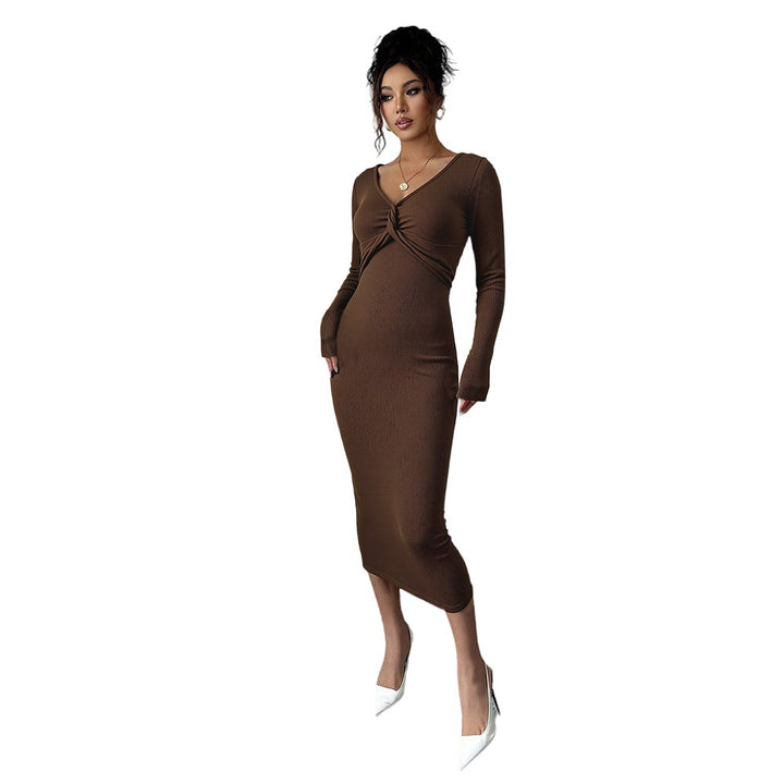 Damen geripptes Midikleid mit Twist-Detail, V-Ausschnitt und taillierter Stretch-Silhouette – Élara