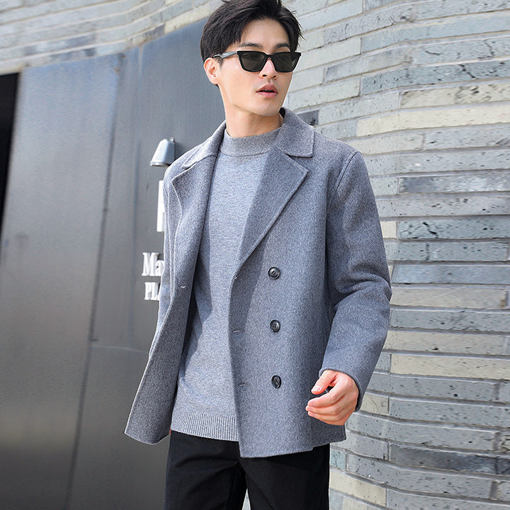 Herren Kurzer Doppelreiher Wollmix-Peacoat mit Reverskragen und Thermofutter Echoarchiv