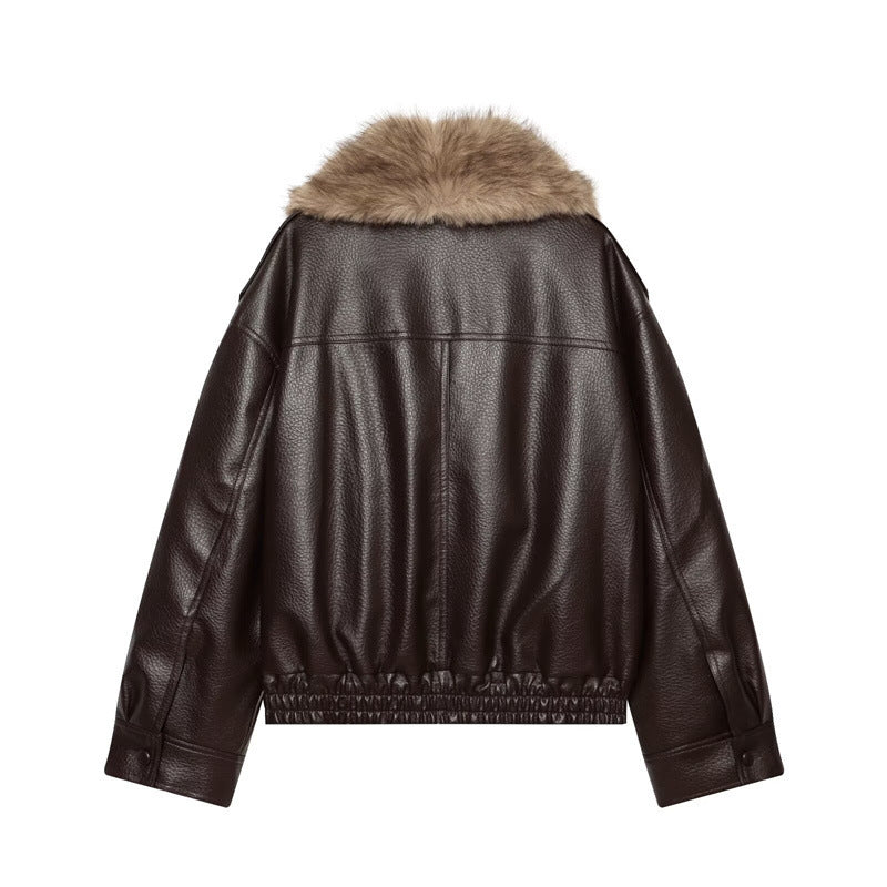 Damen Kurz geschnittene Lederjacke mit vollem Pelzkragen und elastischem Saum Echo Archiv