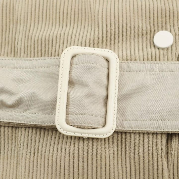 Damen Kurzjacke aus Cord mit taillierendem Gürtel und Druckknopfleiste Echo Archiv