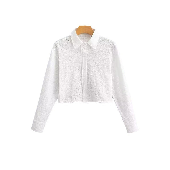 Damen Kurzgeschnittene Lochstickerei-Bluse mit Hemdkragen und langen Schnürbändern Echo Archiv