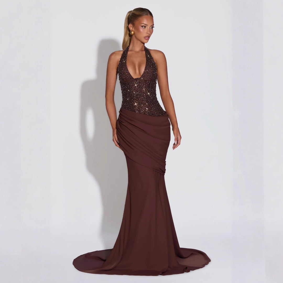 Damen Glamouröses Abendkleid mit tiefem V-Ausschnitt und dekorativen Pailletten Echo Archiv