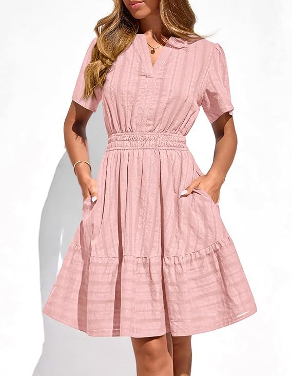 Damen Tailliertes Stufen-Midikleid mit Smokbund, V‑Ausschnitt und Eingrifftaschen Echo Archiv