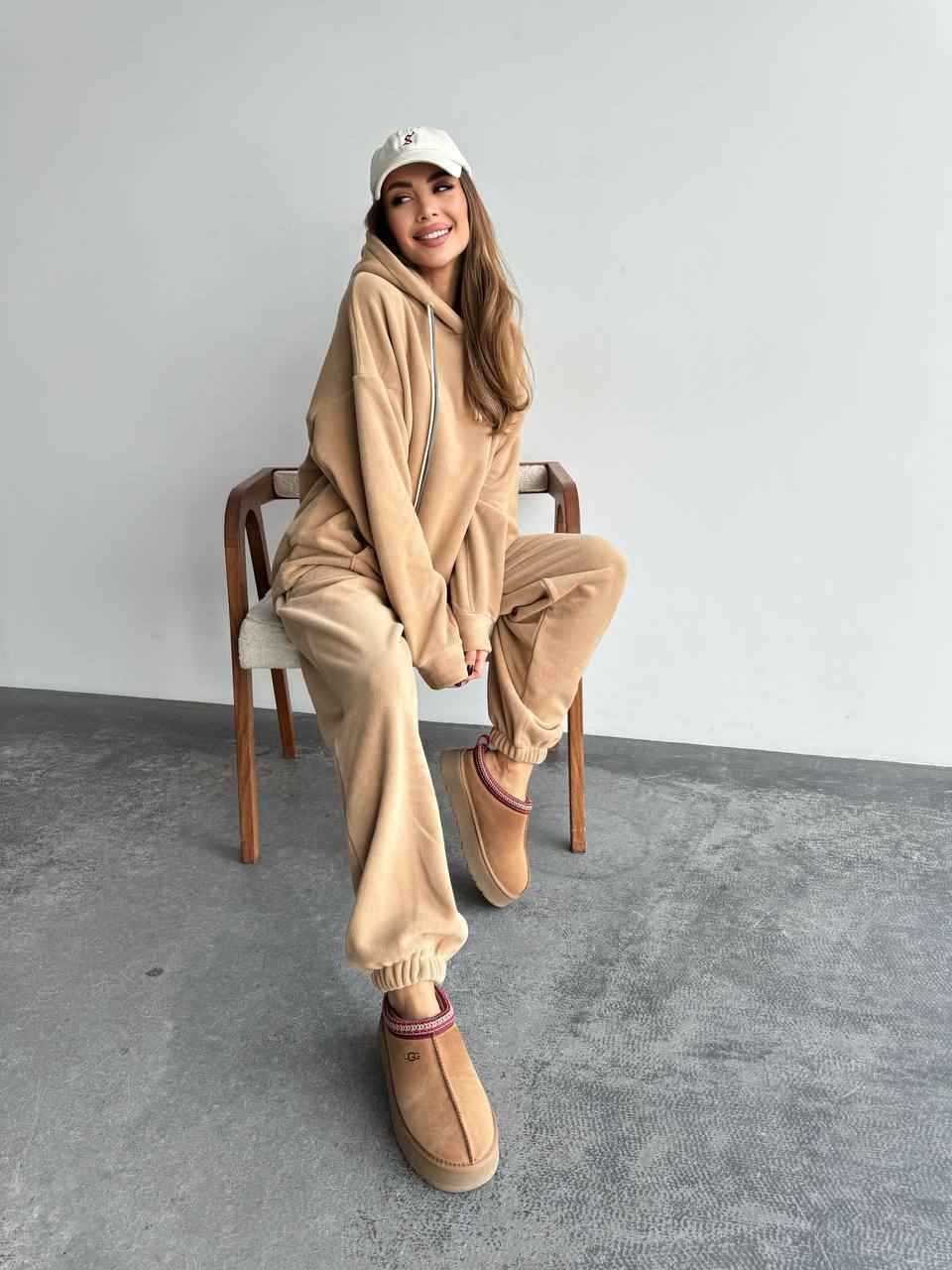 Damen Oversize-Fleece-Hoodie mit Kapuze und taillierter Tapered-Jogginghose – Auréline