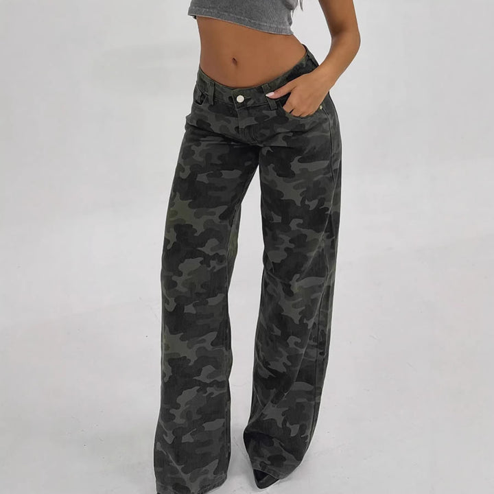 Damen Camouflage-Denim Schlaghose mit hoher Taille und weitem Bein – Avélisse