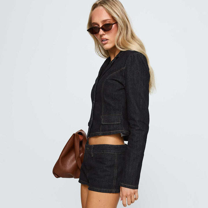 Damen Kurzblazer tailliert mit Ziernähten und Pattentaschen – Valéne