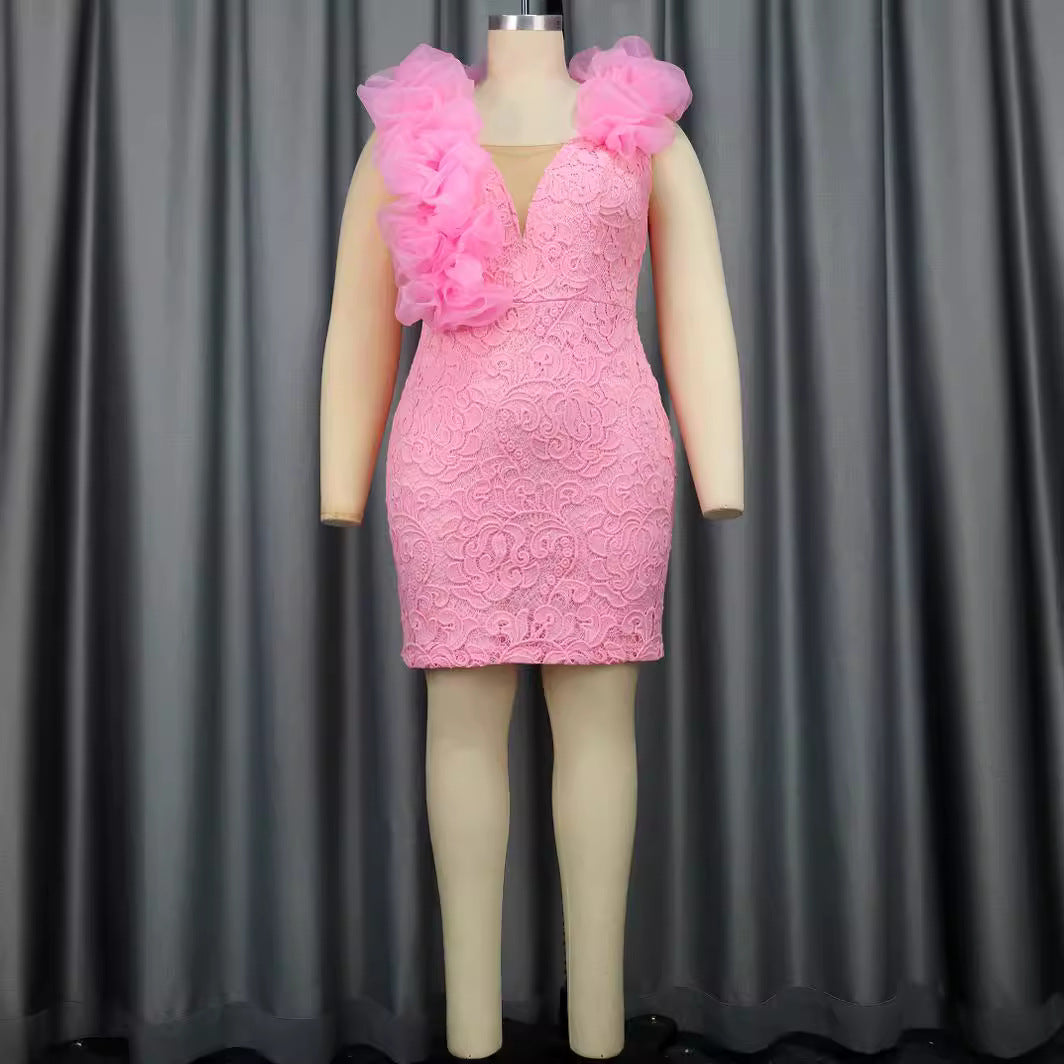 Damen Minimal Kleid mit luxuriöser Spitzenstickerei und Rüschen Echo Archiv