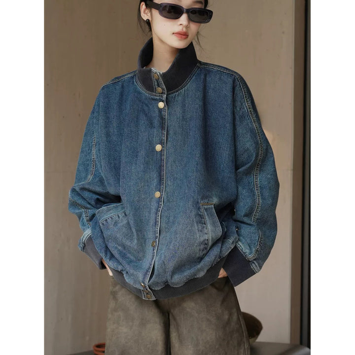 Damen Oversized Jeans-Bomberjacke mit Rippkragen und Druckknopffront Echoarchiv