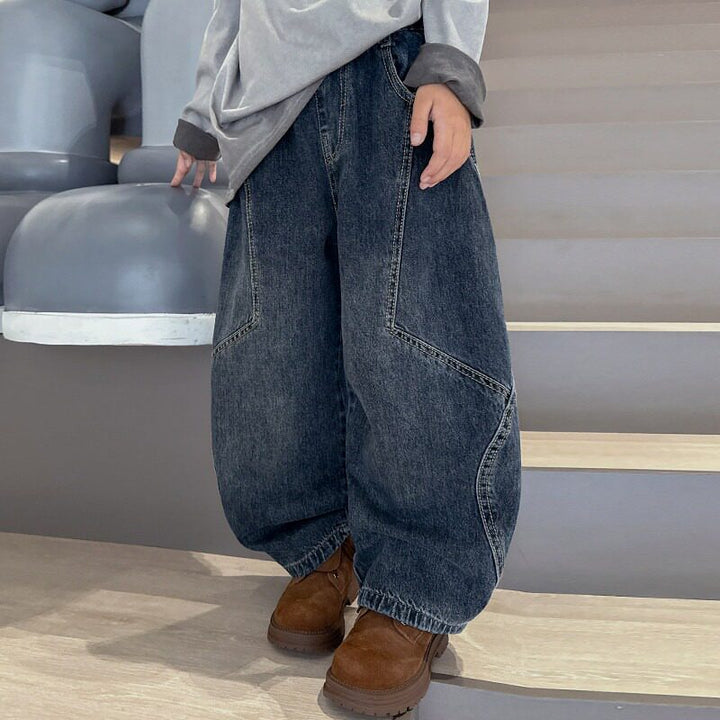 Damen weite Denim-Hose mit modernem Schnitt und einzigartigen Taschen Echo Archiv