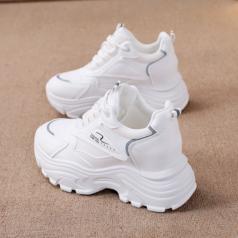 Damen Chunky Sneakers mit atmungsaktiver Oberflächenstruktur und dämpfendem Komfort Echo Archiv