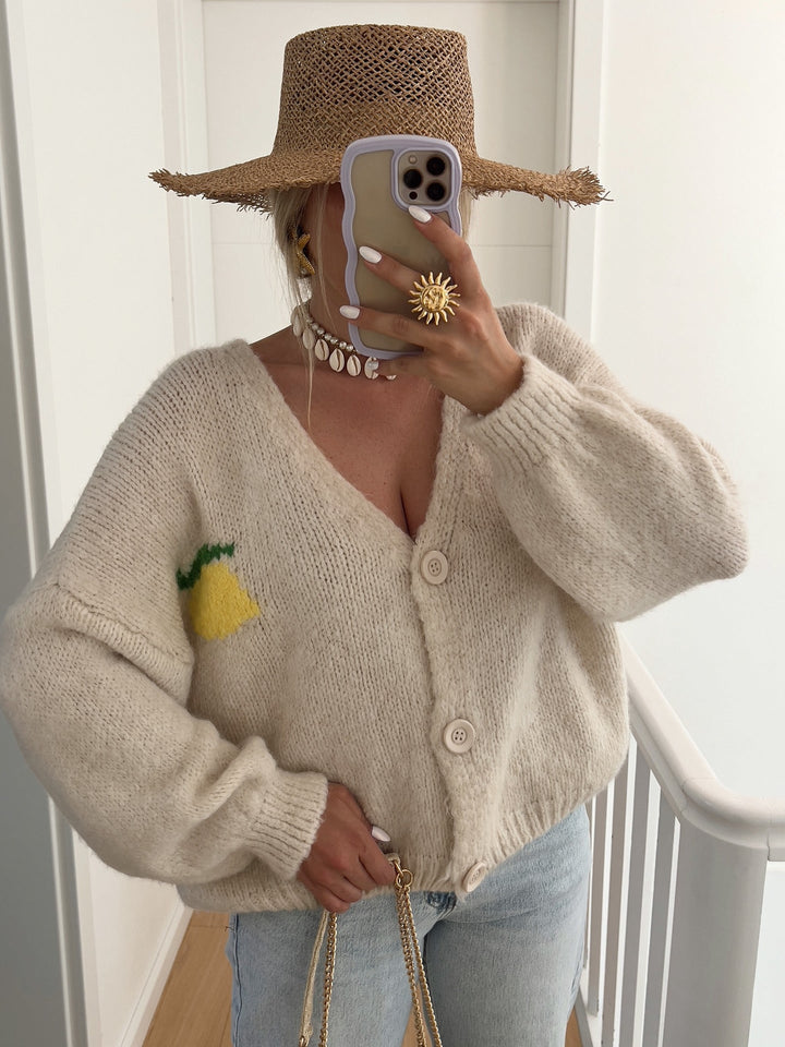 Damen Strickjacke mit fröhlichem Zitronenmotiv und Oversized-Schnitt Echoarchiv