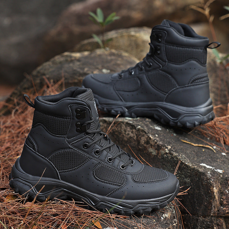 Herren Robuster Trekking- und Einsatzstiefel mit Knöchelstütze und profilierter Gummisohle Echoarchiv