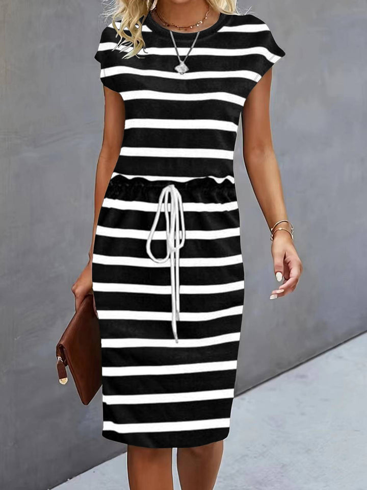 Damen Freizeitleinenkleid mit bunten Streifen und verstellbarem Taillenzug Echo Archiv