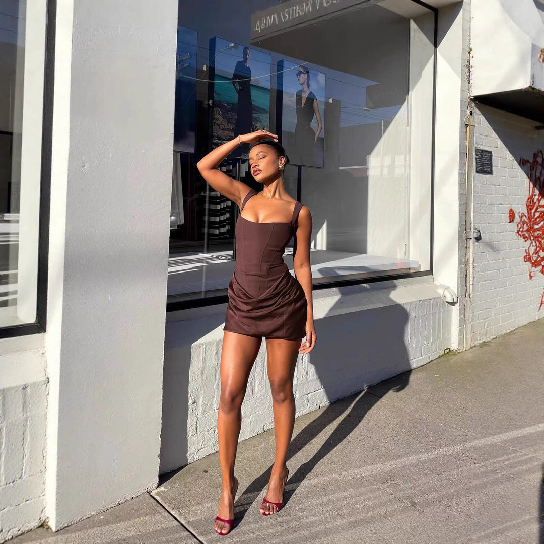Damen Minikleid mit eleganter Drapierung und strukturierter Silhouette Echo Archiv