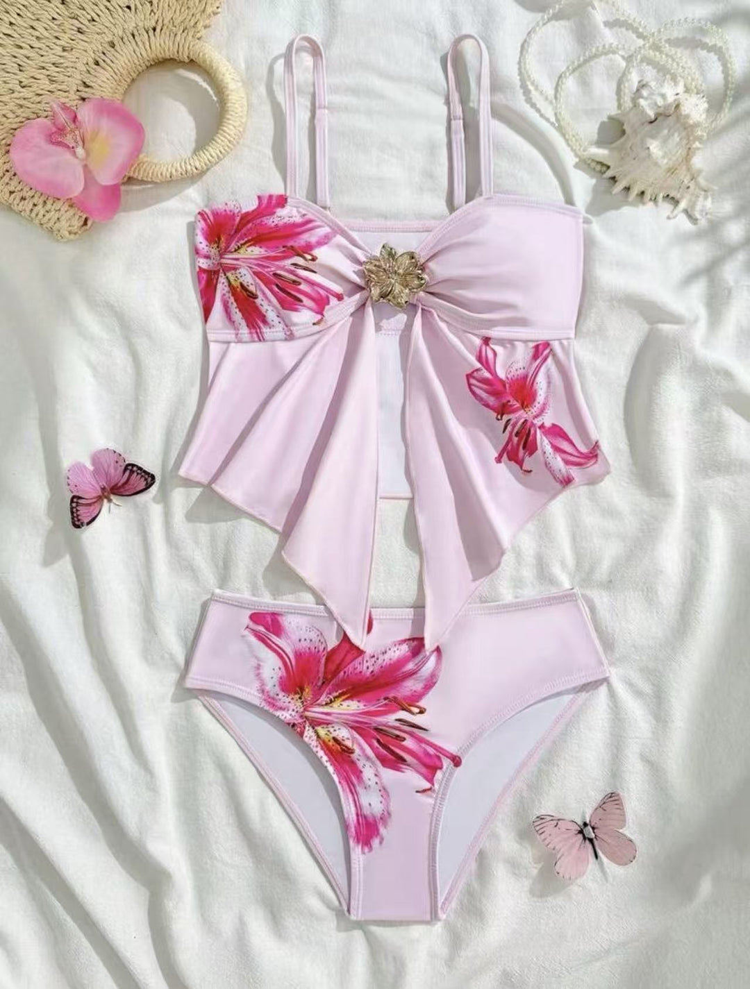 Damen Bikini-Set mit floralem Wickeldetail und eleganter Blütenapplikation Echo Archiv