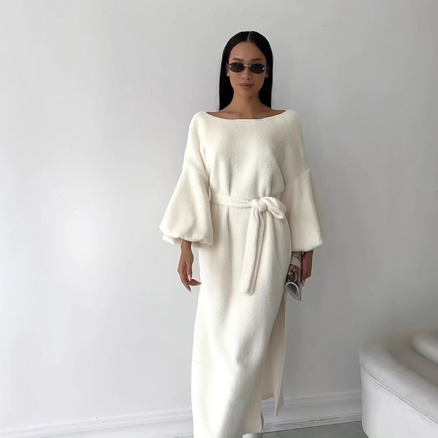 Damen Kuschel-Midikleid mit Bindegürtel und Ballonärmeln Echoarchiv