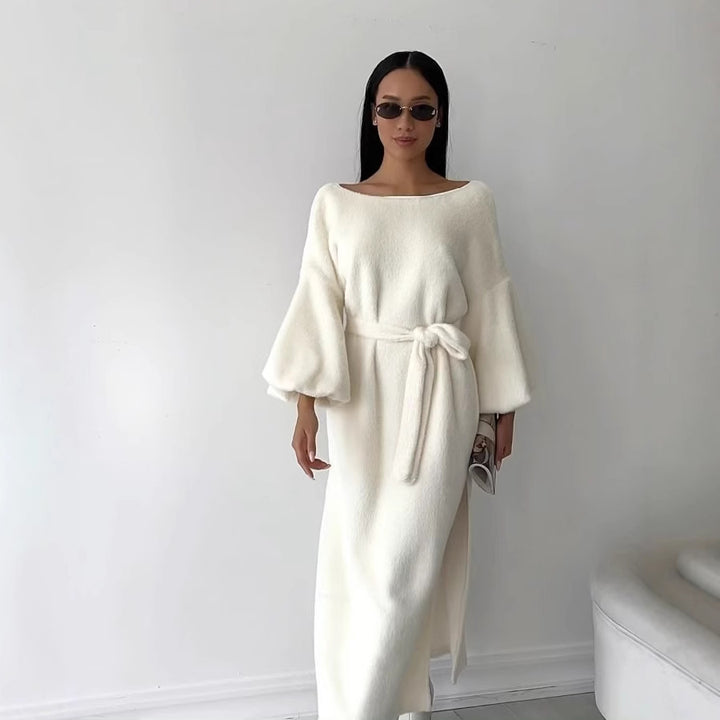 Damen Kuschel-Midikleid mit Bindegürtel und Ballonärmeln Echoarchiv
