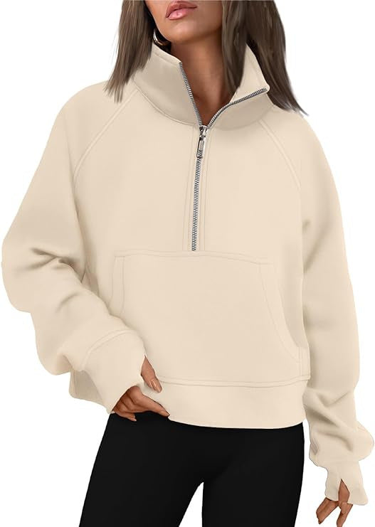 Damen nan cropped Halbzip-Sweatshirt mit hohem Stehkragen, Kängurutasche und überschnittener Schulter Echo Archiv
