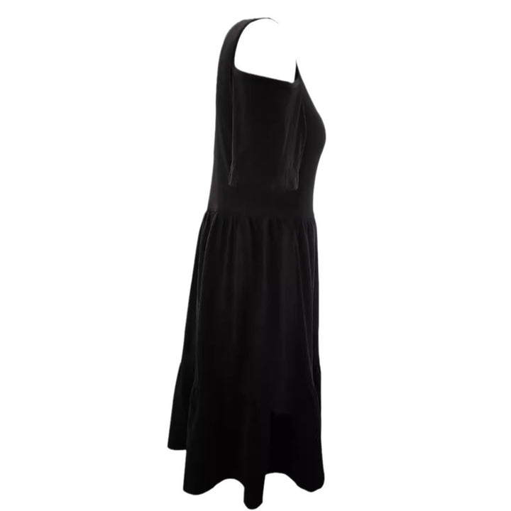 Damen lässiges Kleid mit kaltem Schulterdesign und voluminösem Rock Echo Archiv