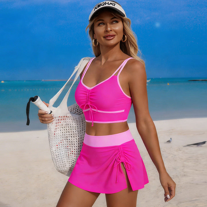 Damen Sportliches Badeoutfit mit asymmetrischem Rock Echo Archiv