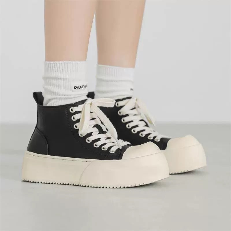 Damen Hohe Plateausneaker mit robustem Profil und sportlichem Design Echo Archiv