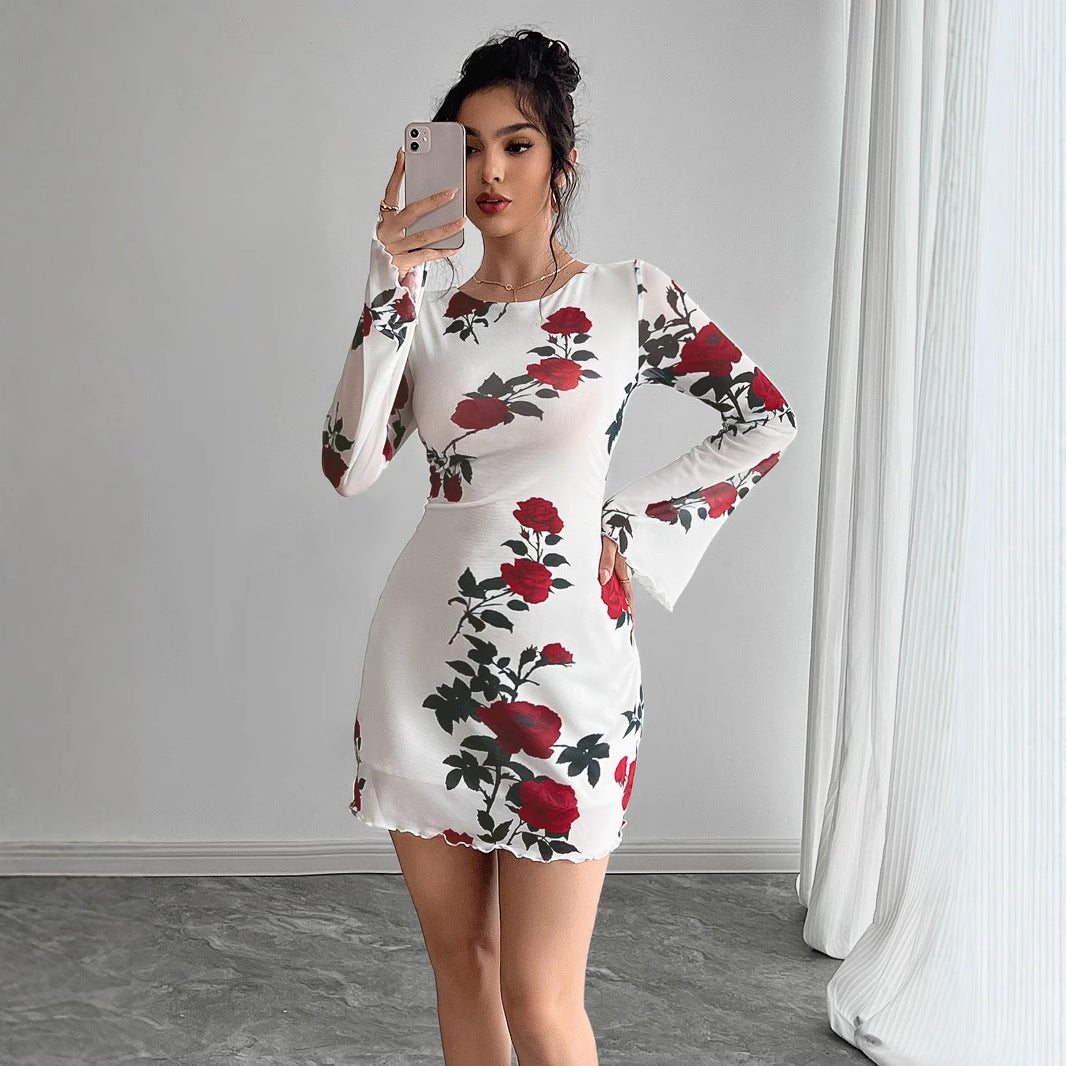 Damen nan figurbetontes Minikleid mit Rosenmuster und Trompetenärmeln Echo Archiv