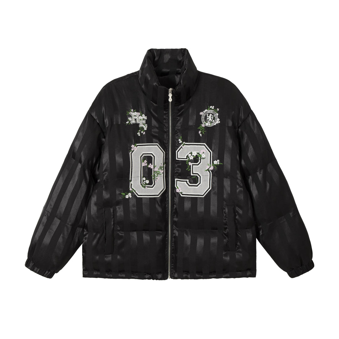 Damen Boxy gesteppte Satin‑Pufferjacke mit floralem Stickdetail Echoarchiv