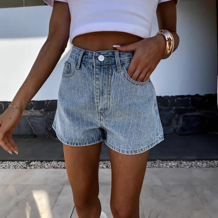 Damen Denim-Shorts mit Klassischem Schnitt und Feinen Nadelstreifen Echoarchiv