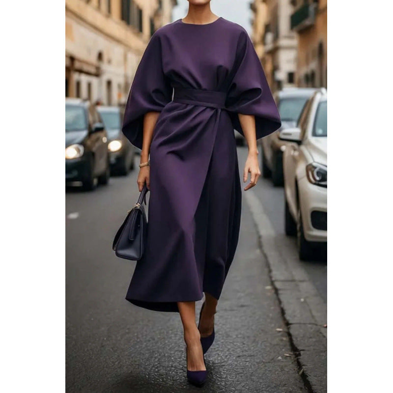 Damen Elegantes Midikleid mit weitem Kimonoärmel und tailliertem Wickelbund Echo Archiv