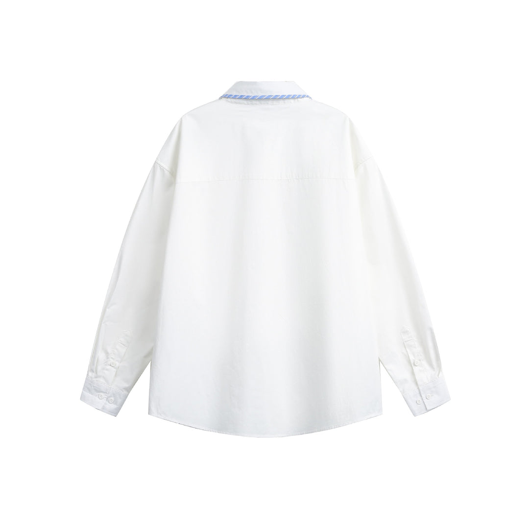 Unisex Oversize-Hemdjacke mit gestreifter Paspelierung am Kragen und durchgehender Knopfleiste Echoarchiv
