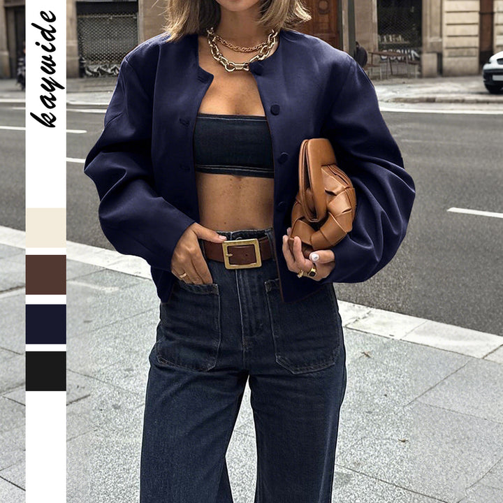 Damen oversized Wolljacke mit Druckknopfleiste, kastiger Silhouette und aufgesetzten Taschen – Célinea