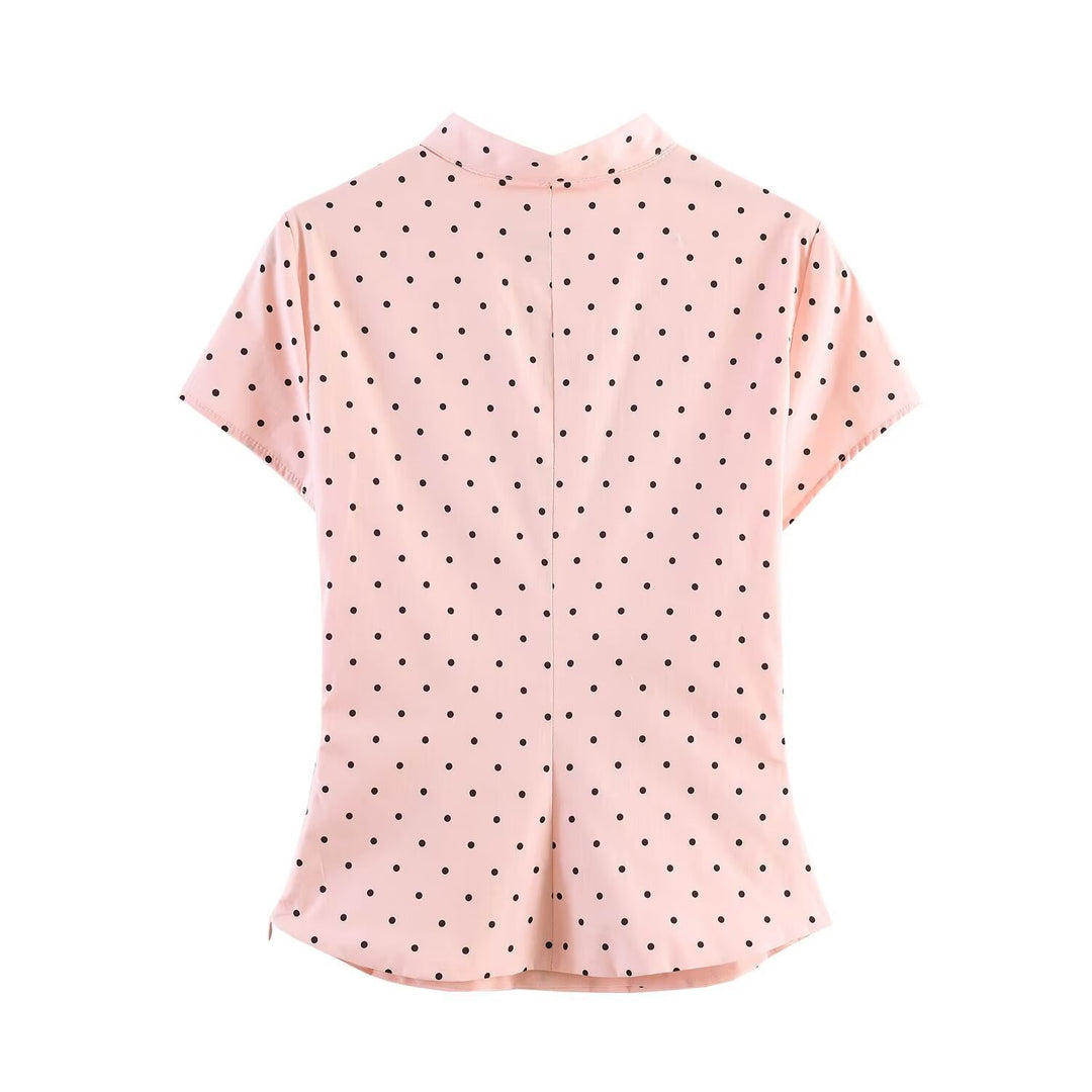 Damen Elegantes Oberteil mit innovativem Ausschnitt und feinem Stoff Echo Archiv