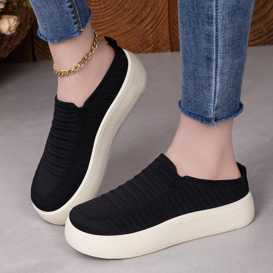 Damen nan gestrickter Slip-On Plateau-Sneaker mit sockenähnlichem Schaft, elastischem Einstieg und stoßdämpfender Leichtsohle Echo Archiv