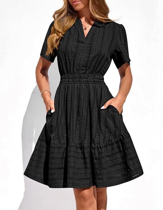 Damen Tailliertes Stufen-Midikleid mit Smokbund, V‑Ausschnitt und Eingrifftaschen Echo Archiv