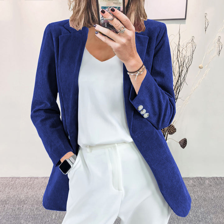 Damen Cordblazer im Oversized-Schnitt mit Revers und Schmuckknöpfen Echoarchiv