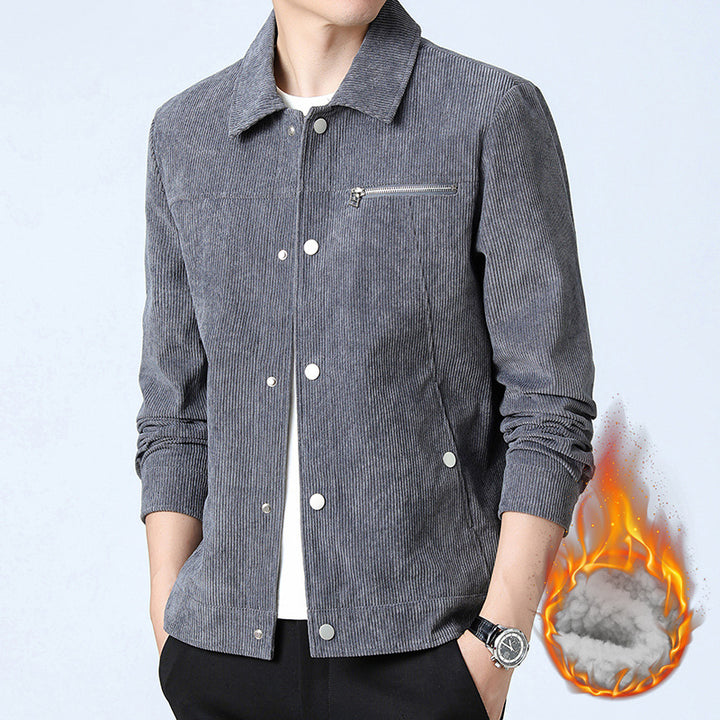 Herren Cord‑Overshirt aus Breitcord mit Druckknopf‑Front und Zipper‑Brusttasche Echo Archiv