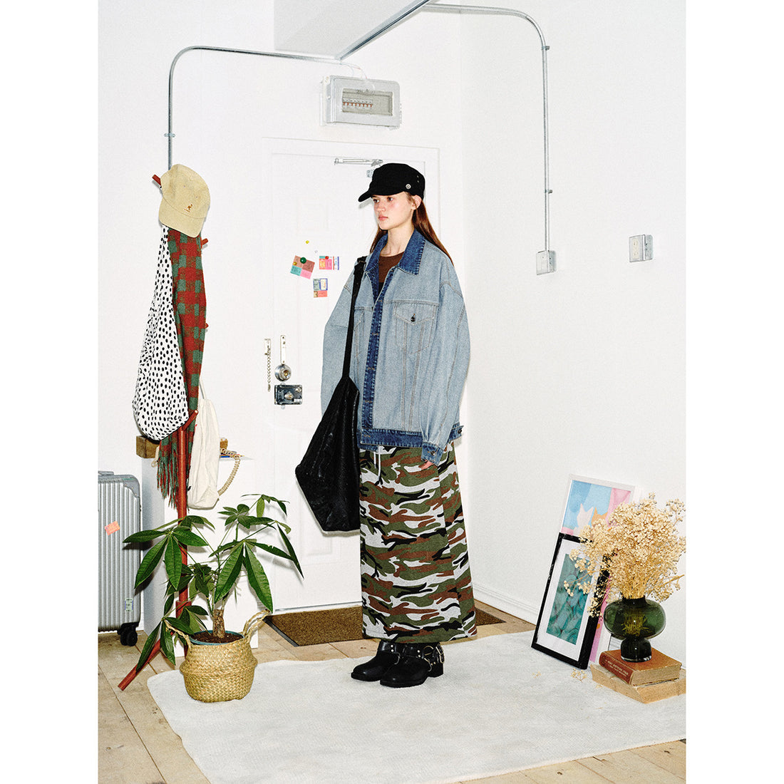 Unisex Oversize-Jeansjacke im Boxy‑Cut mit Kontrastblende und Brustklappen Echoarchiv