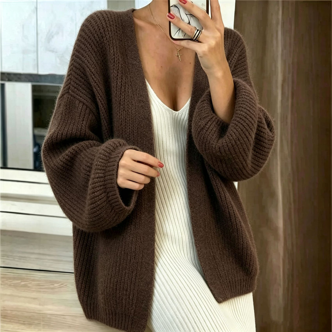 Damen Oversize-Cardigan aus grobem Rippstrick mit Ballonärmeln – Veloura