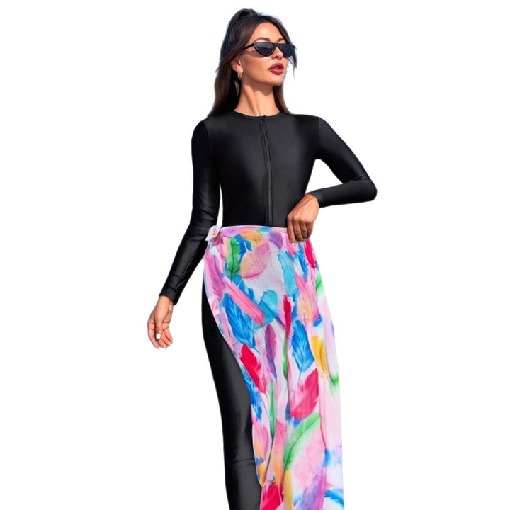 Damen modischer Schwimmanzug mit langem Arm und elegantem Wickelrock Echo Archiv