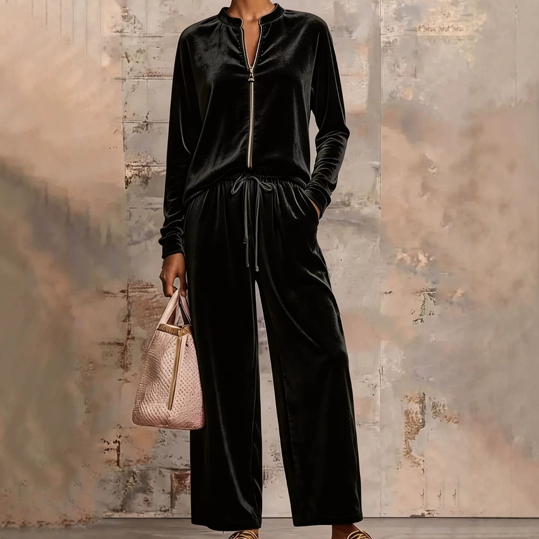 Damen nan samtiges Lounge-Set mit Stehkragen Reißverschlussoberteil und Kordelbundhose Echo Archiv