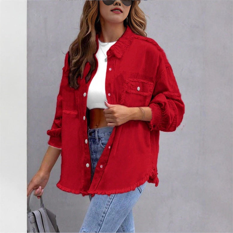 Damen Oversize-Jeanshemdjacke mit Fransenabschluss, Pattentaschen und Druckknopf-Front Echo Archiv