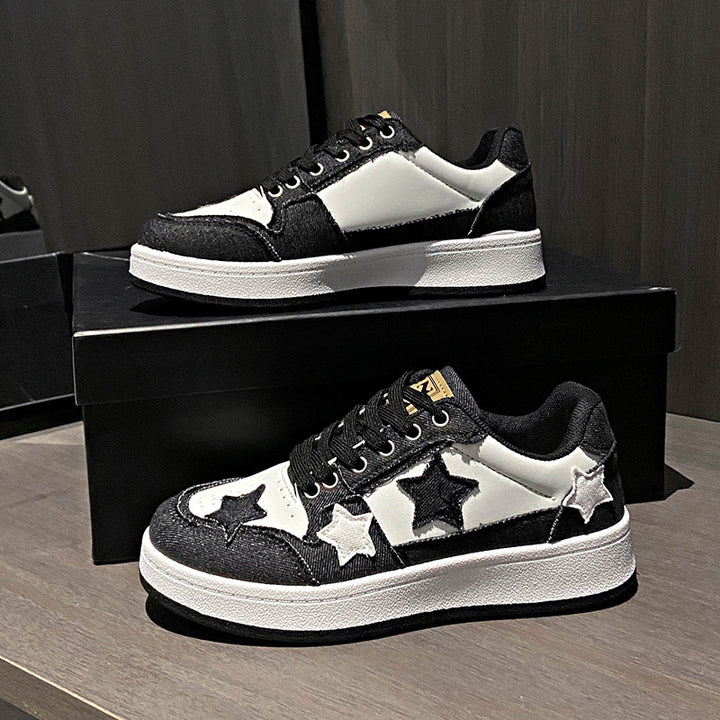 Damen Plateau-Sneaker mit Sternapplikationen und gepolstertem Innenfutter – Névara