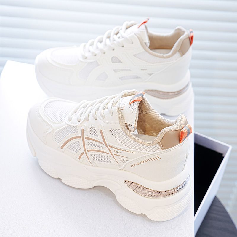 Damen Sportliche Sneaker mit atmungsaktivem Mesh und dämpfender Sohle Echo Archiv