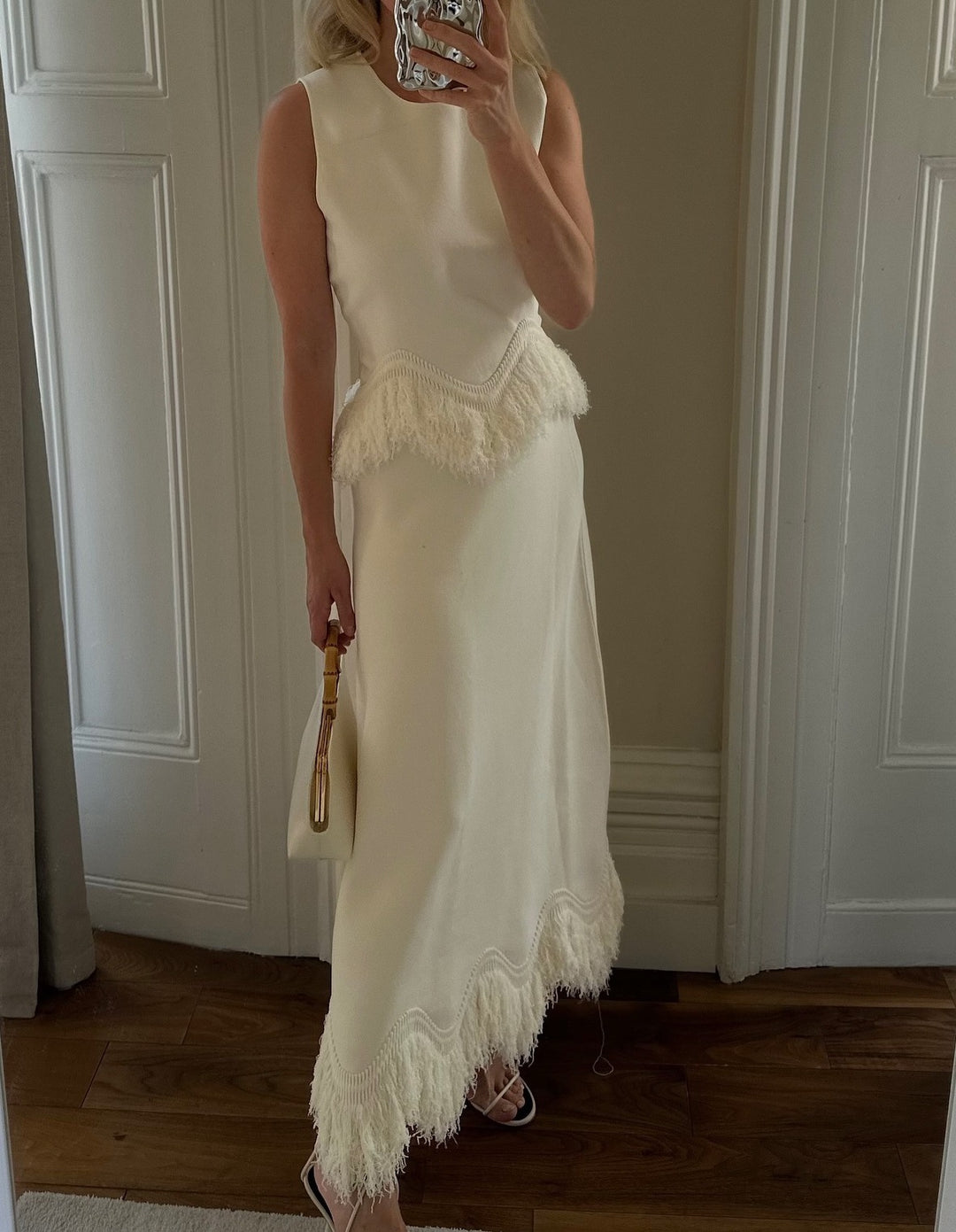 Damen Elegantes Maxikleid mit Fransenbesatz und feinem Saum Echo Archiv