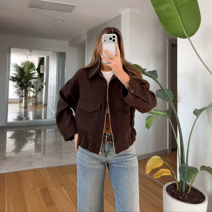 Damen Boxy Cropped Utility-Jacke mit Reißverschluss Pattentaschen und elastischem Saum Echo Archiv