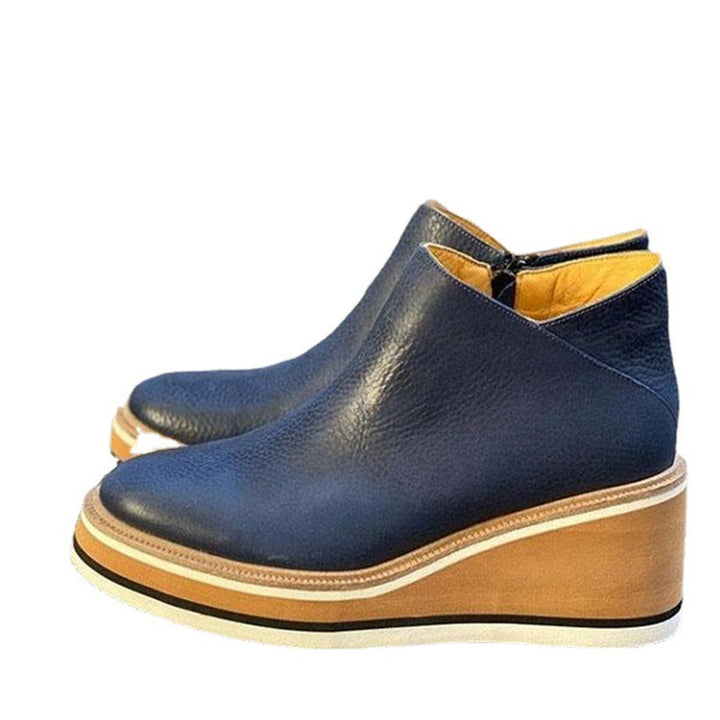 Damen  Keil-Ankle Boots mit genarbtem Kunstleder, dämpfender Plateausohle und gepolstertem Komfortfußbett Echo Archiv