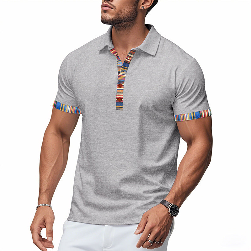 Herren modisches Polohemd mit buntem Knopfdetails Echoarchiv